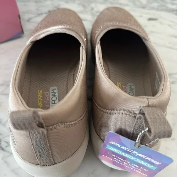 Skechers Taupe Rhinestone Slip-On Sneakers Women’s Memory Foam Size 9.5 - Picture 5 of 11